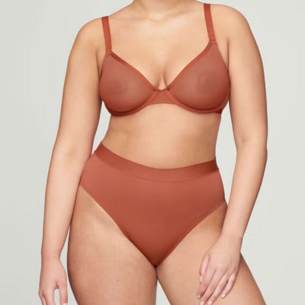 NWT CUUP BRA 32F IN CLAY
